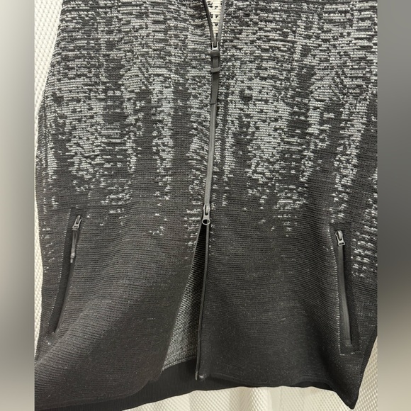 Adidas jacket - Picture 14 of 14